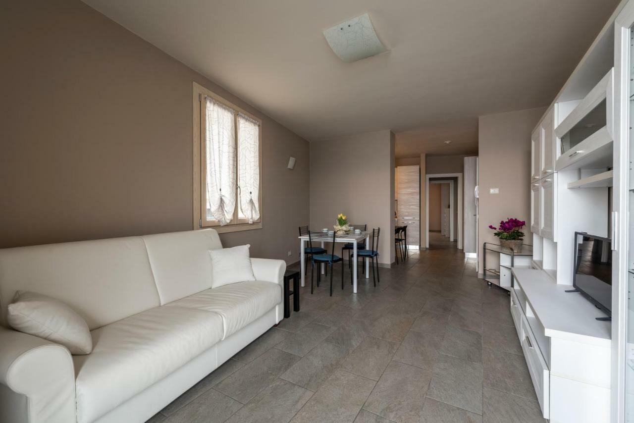 Casa Mari Fronte Lago Salò Extérieur photo